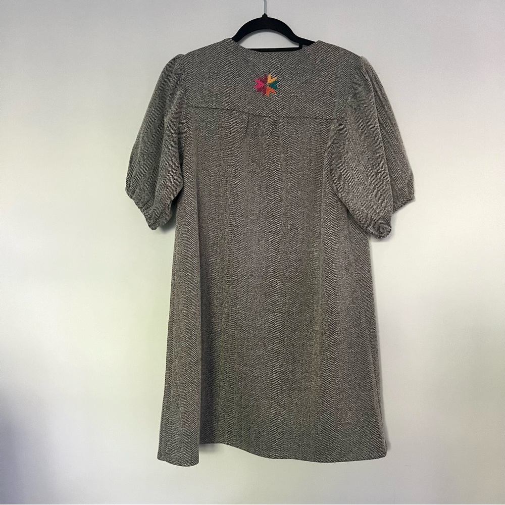 NWT NEW THML Gray Black White Herringbone Dress with Colorful Design Size M - Picture 6 of 11